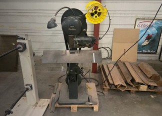 Stitching machine